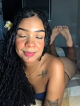 Snapshot of lilly_safadinha chatting on 07-25-26, 05:49 lilly safadinha online show from 07-25-26, 05:49