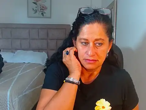 juanitaaxoox online show from 07-23-26, 04:16