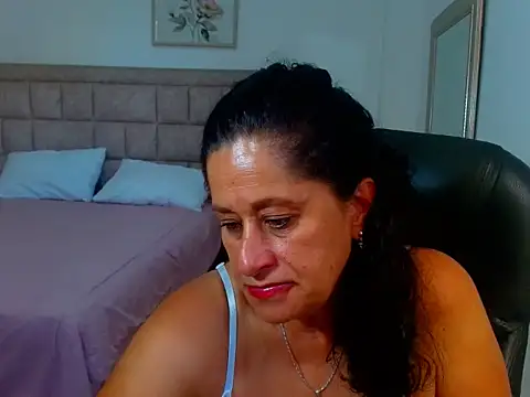 juanitaaxoox online show from 07-28-26, 03:21