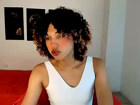 Snapshot of Elianisbigcock chatting on 07-27-26, 01:51 Elianisbigcock online show from 07-27-26, 01:51
