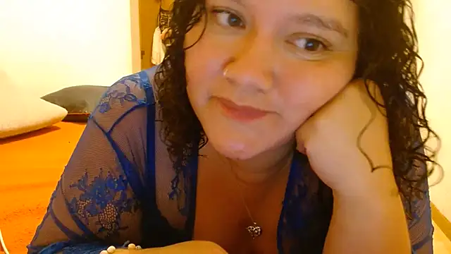 Snapshot of HeidiSanabria chatting on 07-17-26, 11:42 HeidiSanabria online show from 07-17-26, 11:42