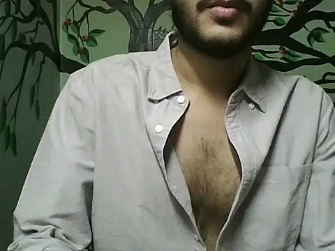 Snapshot of Underrock chatting on 07-17-26, 04:34 Underrock online show from 07-17-26, 04:34