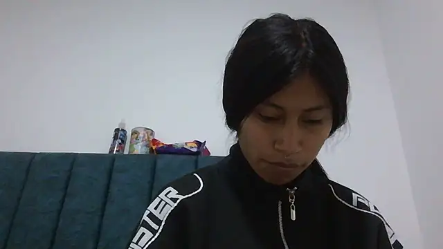 Pocahontas Honey online show from 07-18-26, 04:22