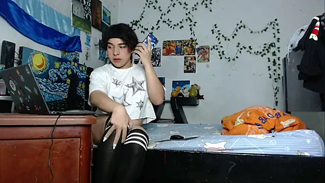 Snapshot of Tiff_-Styles chatting on 07-26-26, 09:00 Tiff -Styles online show from 07-26-26, 09:00