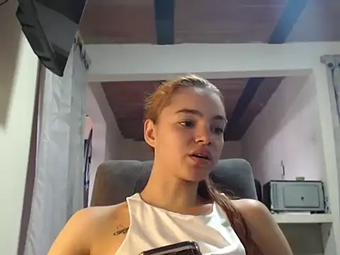 estrella-cutte online show from 07-21-26, 08:11