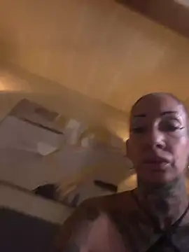 Snapshot of inked_up_jade chatting on 06-25-26, 07:57 inked up jade online show from 06-25-26, 07:57