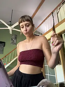 Snapshot of LandKellys chatting on 06-24-26, 04:44 LandKellys online show from 06-24-26, 04:44