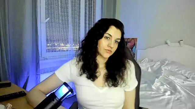 Snapshot of Avelinatt chatting on 07-29-26, 09:02 Avelinatt online show from 07-29-26, 09:02