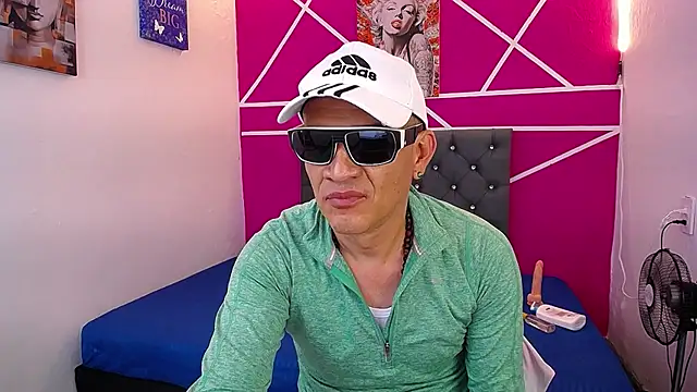 Cesirry  online show from 07-14-26, 07:08