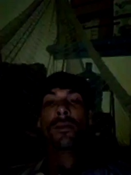 Snapshot of Dnyelguevara92 chatting on 06-20-26, 07:22 Dnyelguevara92 online show from 06-20-26, 07:22