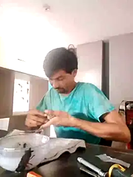 Snapshot of Dnyelguevara92 chatting on 06-26-26, 03:38 Dnyelguevara92 online show from 06-26-26, 03:38