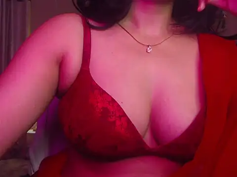 Velvet Queen1 online show from 07-18-26, 03:05