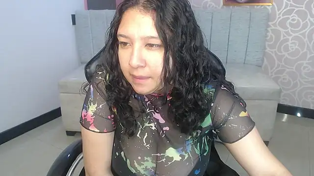 Snapshot of Isla_ch chatting on 07-10-26, 08:00 Isla ch online show from 07-10-26, 08:00
