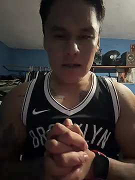 Snapshot of LatinoLeones chatting on 07-18-26, 05:22 LatinoLeones online show from 07-18-26, 05:22