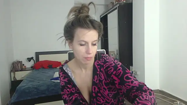 DedeSibel online show from 02-25-25, 02:33