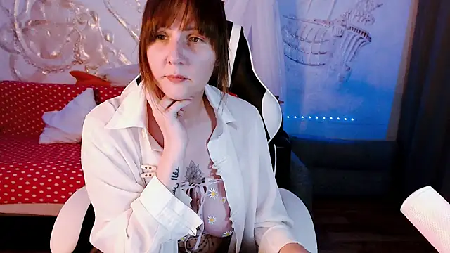 Snapshot of Angel_Eyes_Dark_Mind chatting on 07-25-26, 11:24 Angel Eyes Dark Mind online show from 07-25-26, 11:24