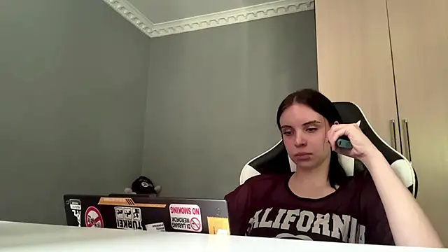 martinienjoyer online show from 07-07-26, 10:08