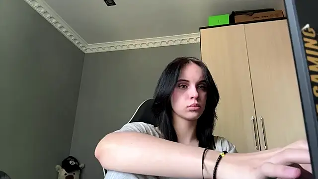 martinienjoyer online show from 07-17-26, 07:37