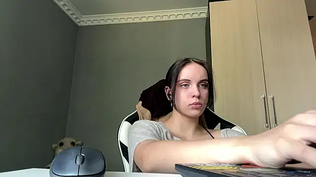 martinienjoyer online show from 07-25-26, 07:50