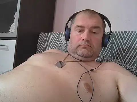CristianDaniel78 online show from 07-08-26, 04:22