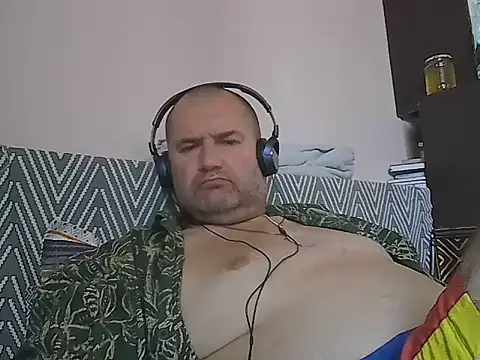 CristianDaniel78 online show from 08-01-26, 05:18