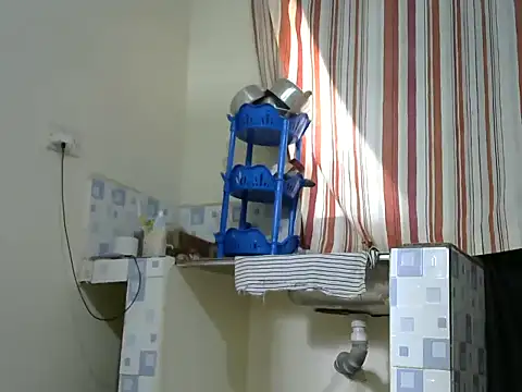 Snapshot of Qcmadonna chatting on 07-21-26, 07:54 Qcmadonna online show from 07-21-26, 07:54