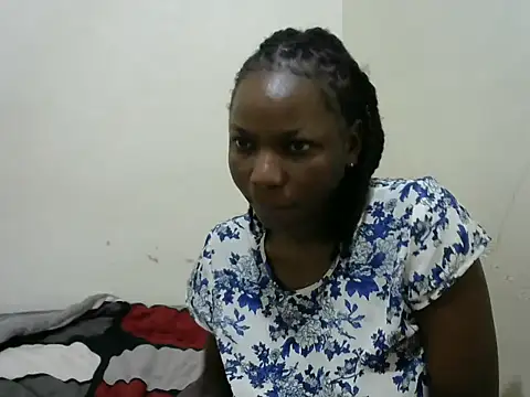 Snapshot of Qcmadonna chatting on 07-24-26, 06:11 Qcmadonna online show from 07-24-26, 06:11