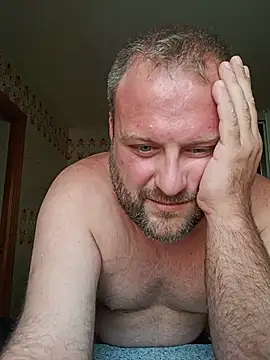 Snapshot of ashur88 chatting on 07-28-26, 03:21 ashur88 online show from 07-28-26, 03:21