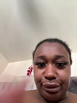 Snapshot of Ebonnyxx chatting on 06-23-26, 11:41 Ebonnyxx online show from 06-23-26, 11:41