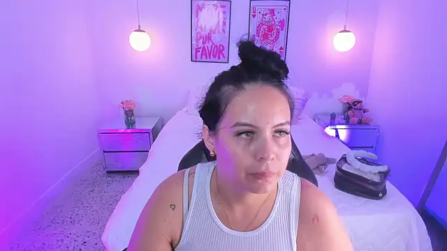 camilaa7 online show from 06-24-26, 07:07