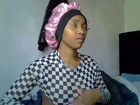 Snapshot of pretty_jaz chatting on 06-23-26, 06:11 pretty jaz online show from 06-23-26, 06:11