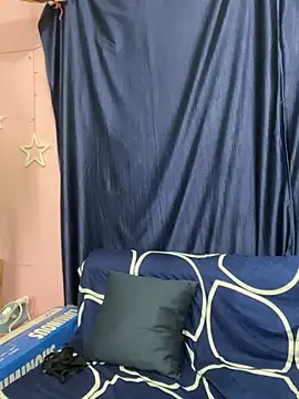NudeDancingqueen online show from 07-06-26, 06:32