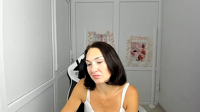 OliviaKateee online show from 07-18-26, 12:20
