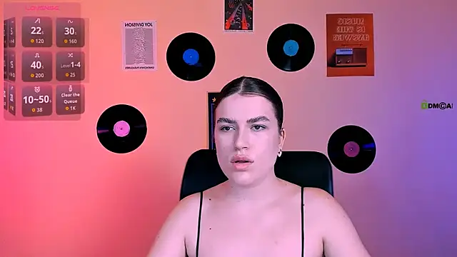 Snapshot of emma_dark__ chatting on 06-25-26, 01:48 emma dark online show from 06-25-26, 01:48