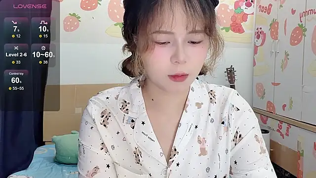 Snapshot of Una9_ chatting on 07-19-26, 06:55 Una9 online show from 07-19-26, 06:55