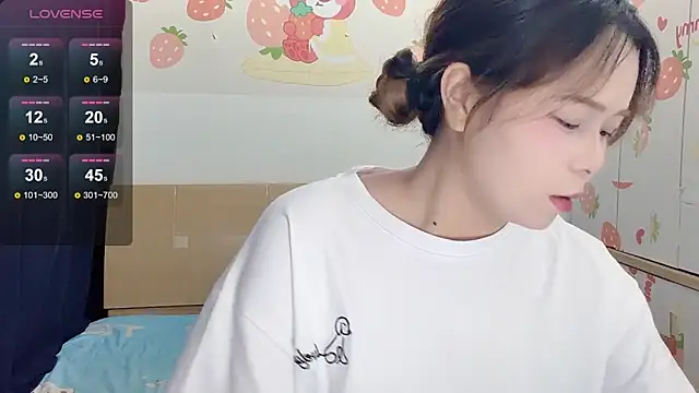 Snapshot of Una9_ chatting on 07-27-26, 08:38 Una9 online show from 07-27-26, 08:38