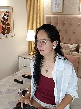 Katy Snown online show from 07-18-26, 12:31