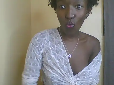 Snapshot of Keilay chatting on 07-11-26, 09:16 Keilay online show from 07-11-26, 09:16