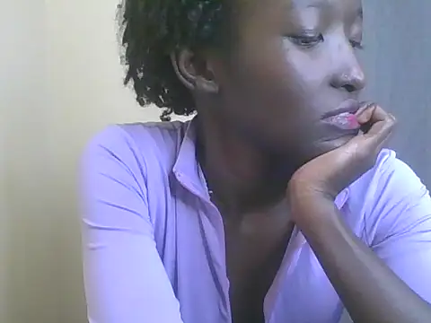 Snapshot of Keilay chatting on 07-13-26, 09:45 Keilay online show from 07-13-26, 09:45