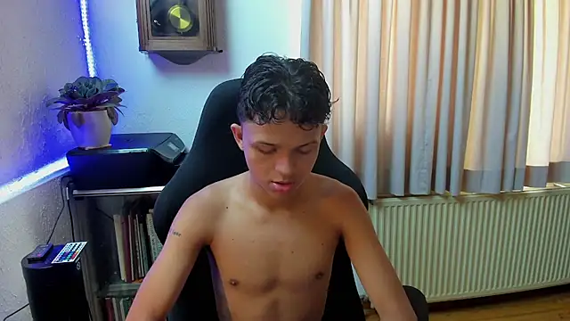 carlos 00foxx online show from 06-29-26, 01:00