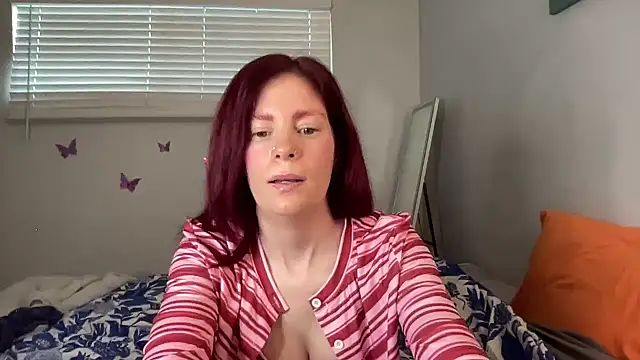 Snapshot of LylaFrost chatting on 07-31-26, 03:11 LylaFrost online show from 07-31-26, 03:11