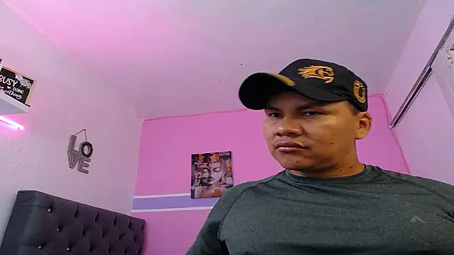 fuego moro online show from 06-24-26, 06:51