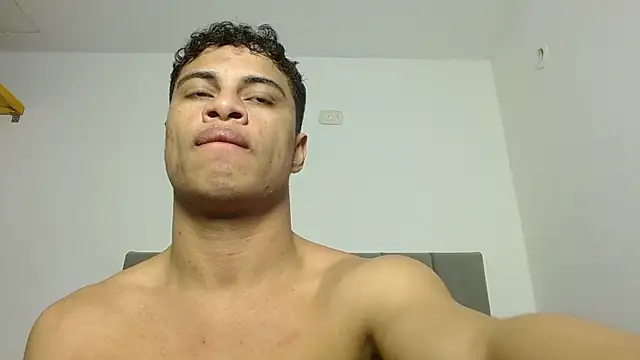 Jose And Daniel online show from 08-08-26, 04:47
