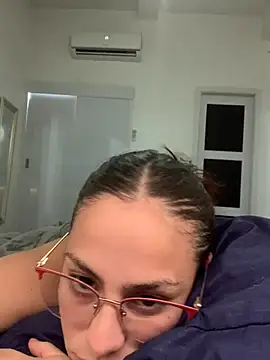 Snapshot of gatitapicosa chatting on 07-15-26, 01:11 gatitapicosa online show from 07-15-26, 01:11