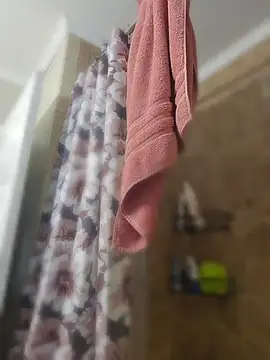 lil jiggly online show from 07-11-26, 08:44