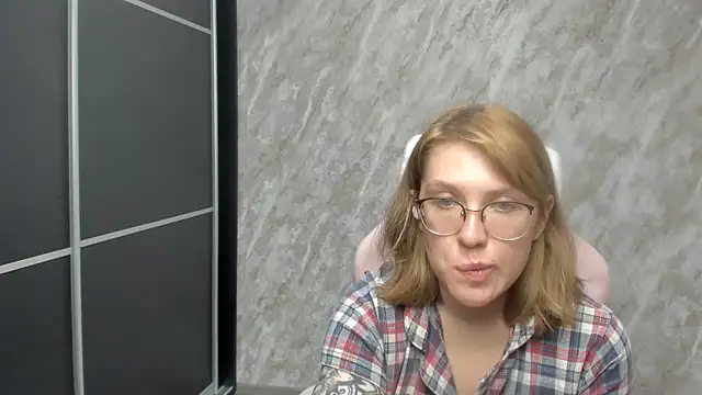 Reginasmilee online show from 03-02-25, 01:49