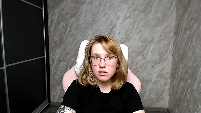 Reginasmilee online show from 03-09-25, 11:14