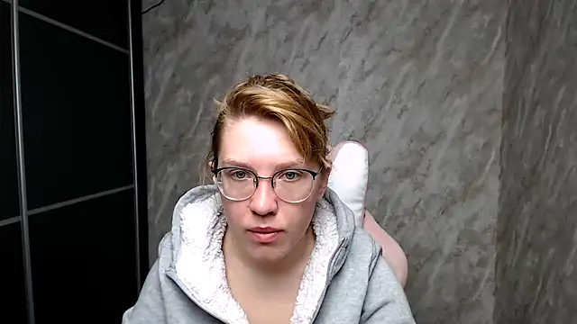 Reginasmilee online show from 03-12-25, 02:52