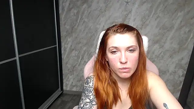 Reginasmilee online show from 02-14-26, 02:36