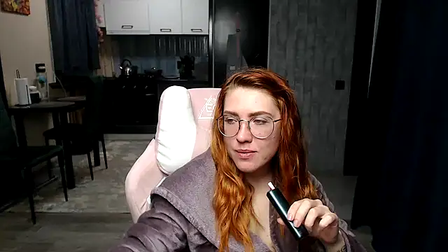 Reginasmilee online show from 04-18-26, 02:59